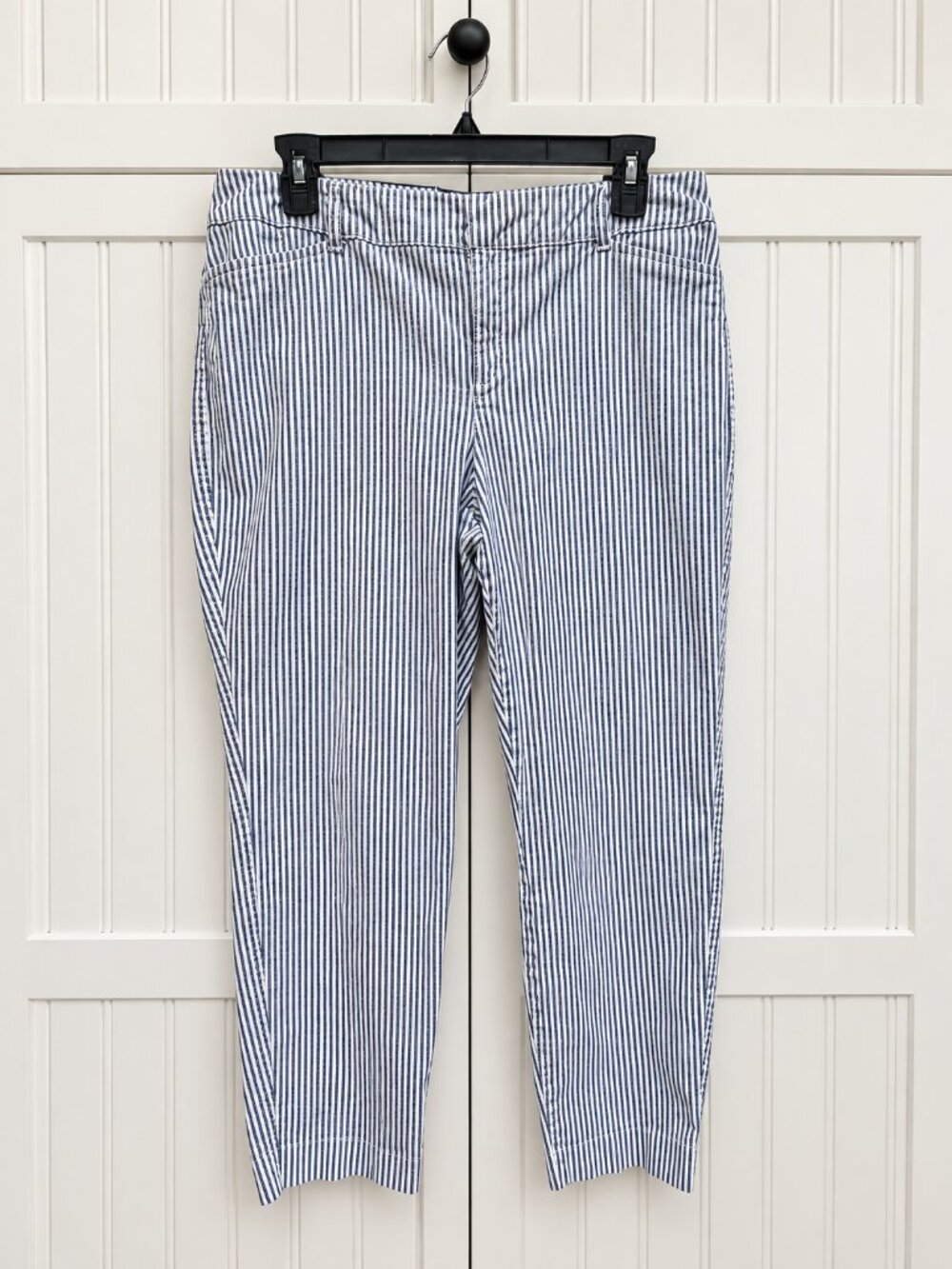 Old Navy Blue & White Striped Ankle Pants – Size 14